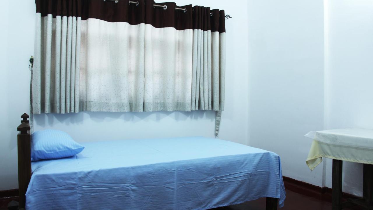 Grand Villa アヌラーダプラ エクステリア 写真